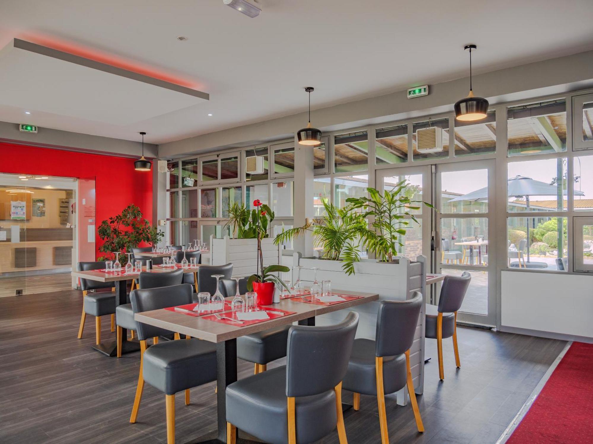 Hotel Restaurant Les Jardins D'Épône Kültér fotó